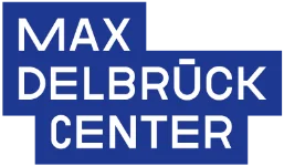 Logo des Max-Delbrück-Centrums: weiße Buchstaben, die den Namen auf blauem Hintergrund darstellen.