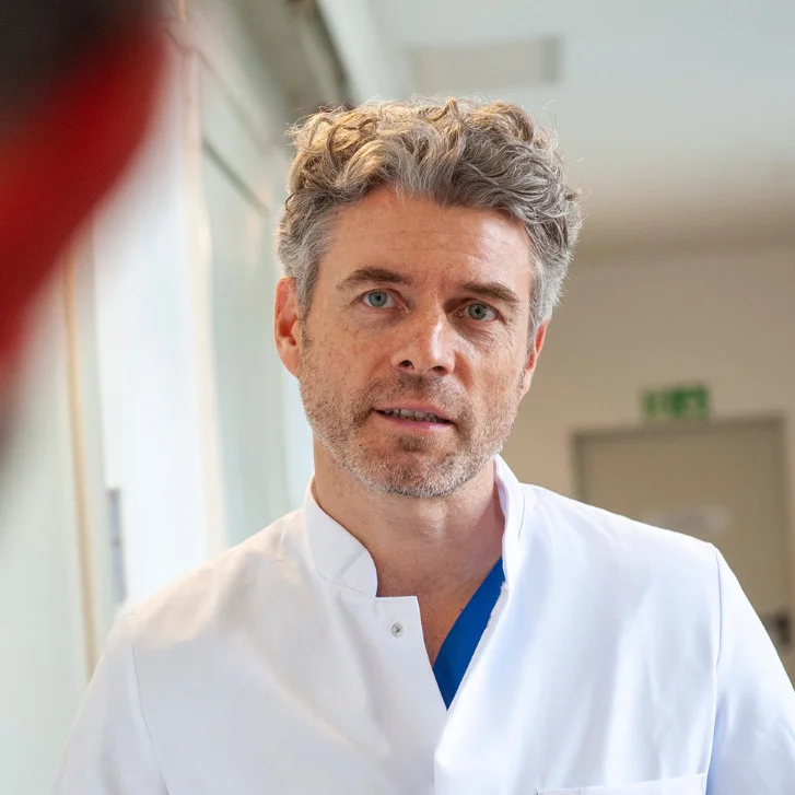 Portrait photo of Thorsten Schlomm